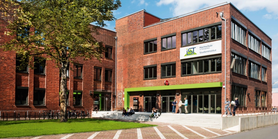 Studiengänge und Berufsfelder kennenlernen