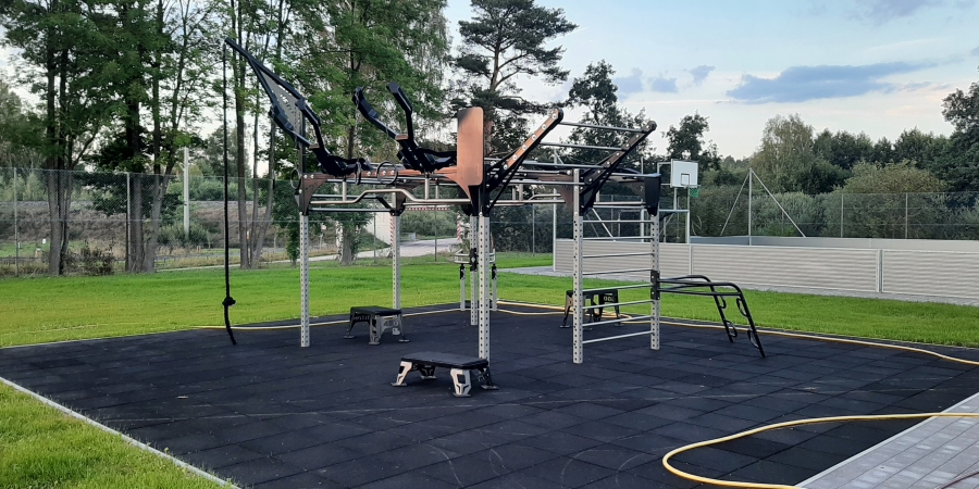 Freie Übungen an der frischen Luft