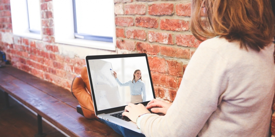 Digital weiterbilden in Massage und Sportmassage