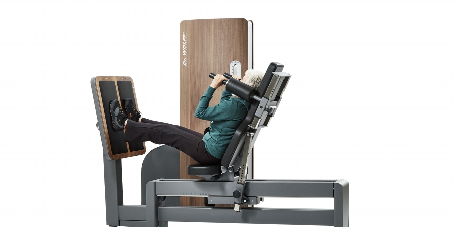 Krafttraining nach Knietraumen und -operationen im Fitness-Studio