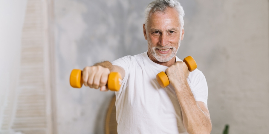 100-Jährige im Studio als echte Vorbilder