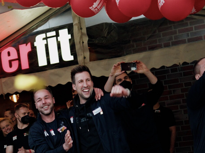 CLEVER FIT KNACKT DIE 500ER MARKE