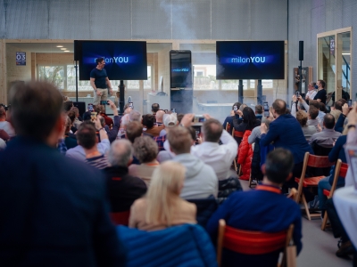 MILON YOU FEIERT WELTPREMIERE